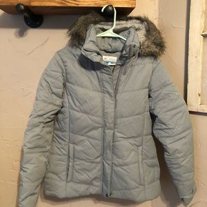 Columbia puffer jacket with fur hood